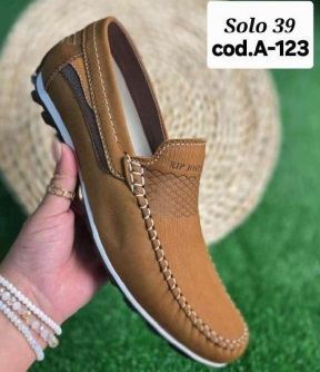 MOCASINES DE CUERO TRUJILLANO